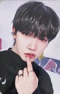 HOW? dmm 1.0 簽售卡 3