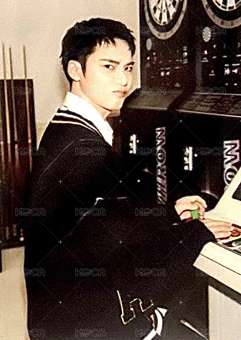 25‘FM｜HOLIDAY 隨機卡 卡包卡 正面