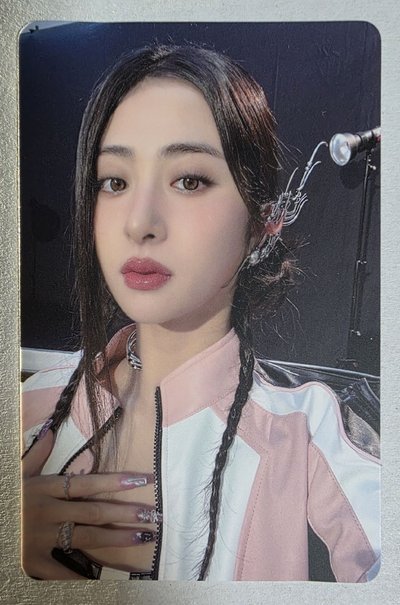 LE SSERAFIM 許允真 QQ音樂卡