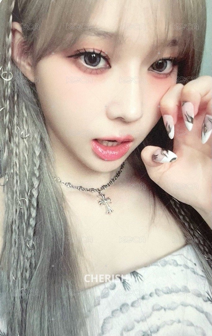 Girls 隨機卡 A冬 正面