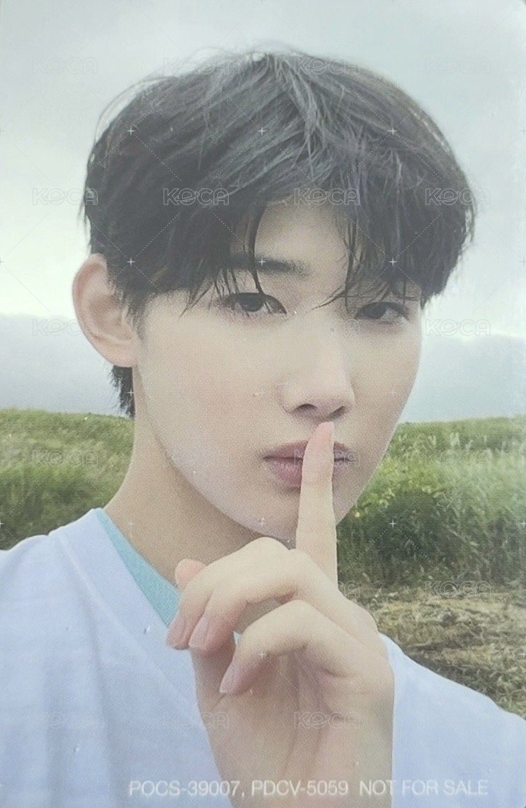 First Howling : ME 專輯卡 初回限定B 正面