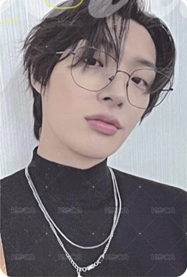 GOLDEN HOUR :  Part.3 In Your Fantasy 專輯卡 limited edition 正面