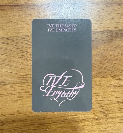 ❇️ IVE EMPATHY 船特 特典卡 安俞真