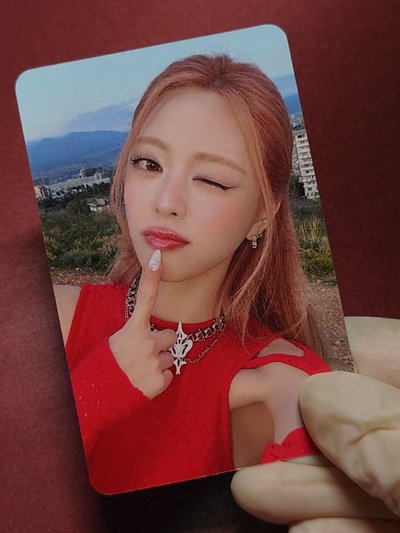 am特典 ITZY GWBG yuna 娜