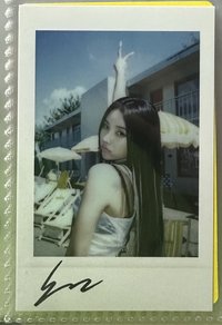 Soyeon 拍立得小卡
