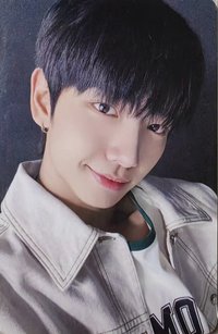 HOW? 愛豆驛站 1.0 簽售卡 3