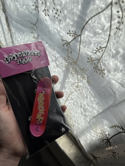 19.99雲鶴滑板吊飾（無卡）