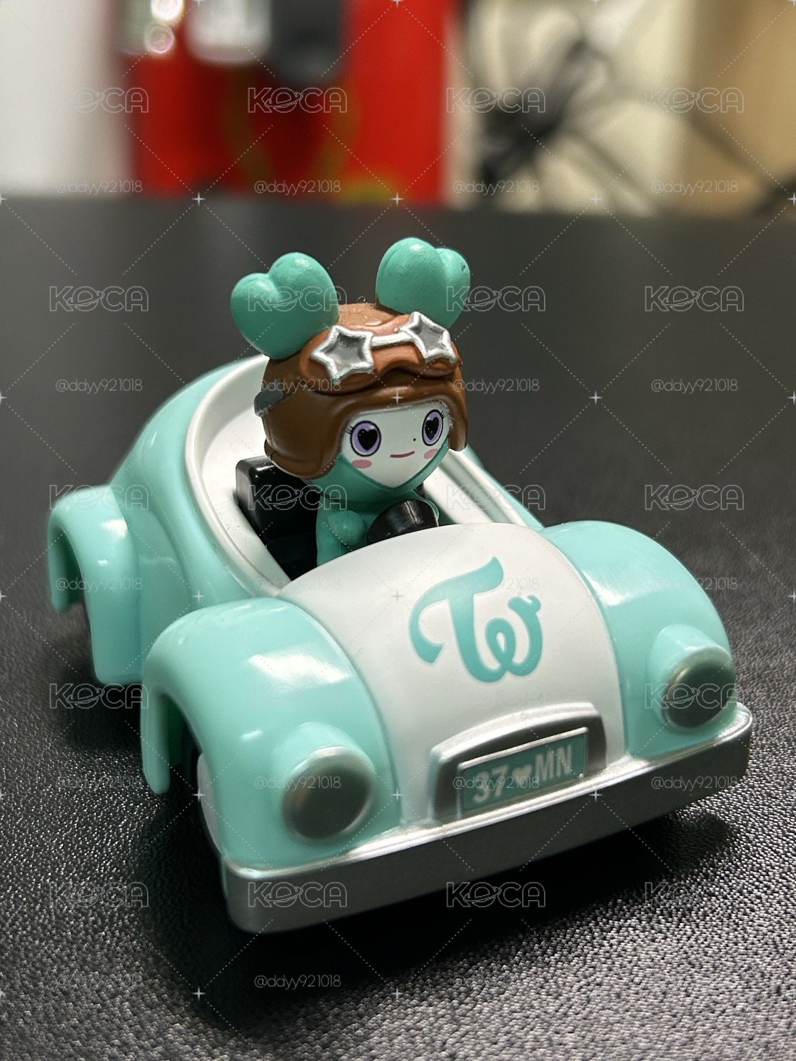 MINA 萬代聯名扭蛋回力車