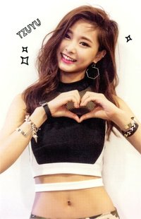 THE STORY BEGINS 專輯卡 