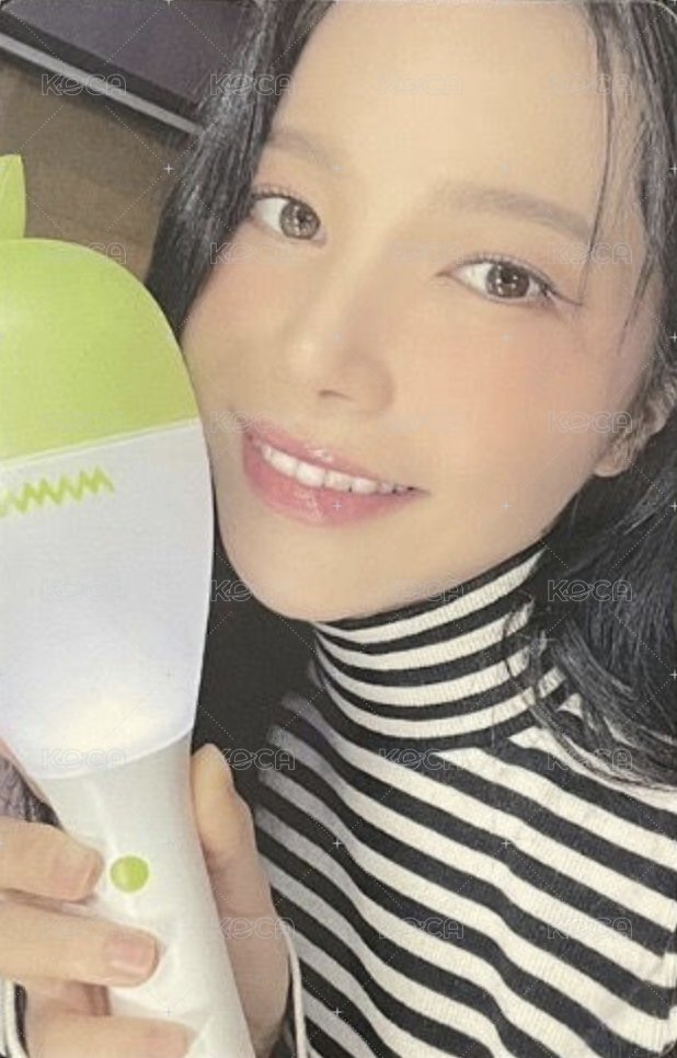 周邊卡 MAMAMOO 手燈卡 正面