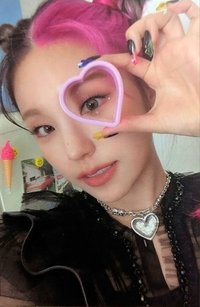 CRAZY IN LOVE 專輯卡 