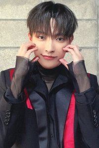 Not Okay 專輯卡 Member Solo盤