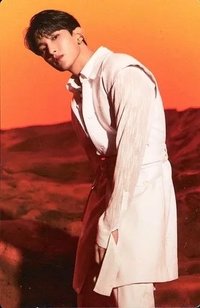 BE THE SUN 隨機卡 