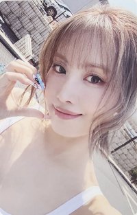 正規四 專輯卡 Polaroid ver. 黃版