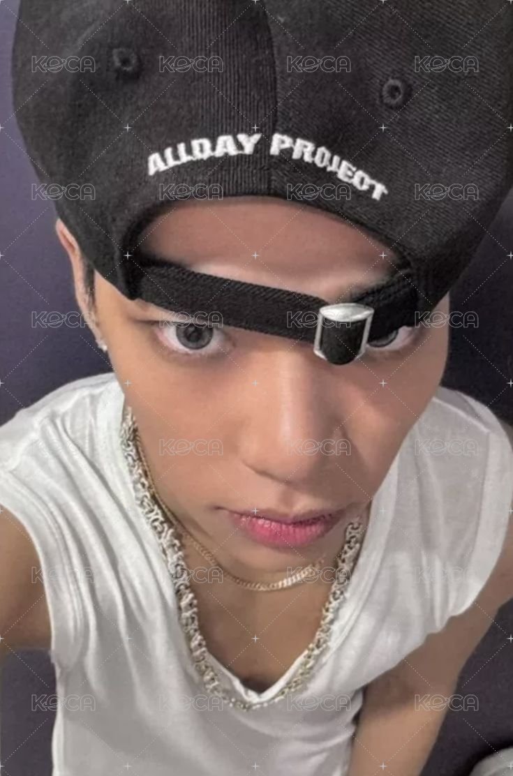 FAMOUS nemoz 2.0 特典卡  正面