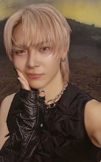 BTL 專輯卡 ROAR ver. A-3版