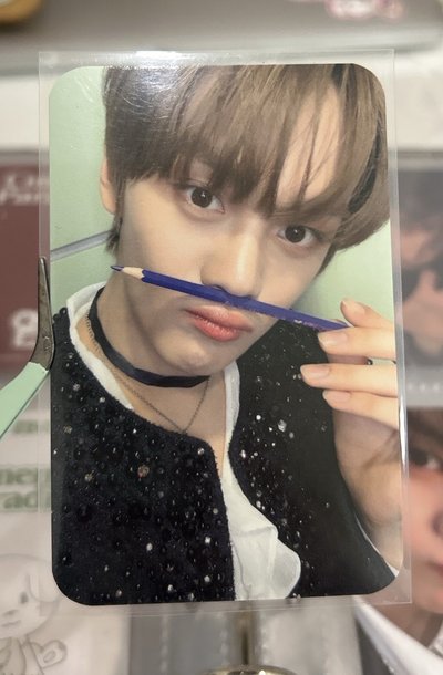 ZB1 金奎彬迷五絲帶 拿筆 鴨子 繃帶