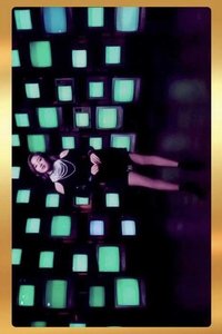 Feel Special 專輯卡 