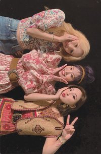 MORE & MORE 專輯卡 