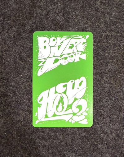 ❇️ HOW? 線下快閃立牌卡 金雲鶴