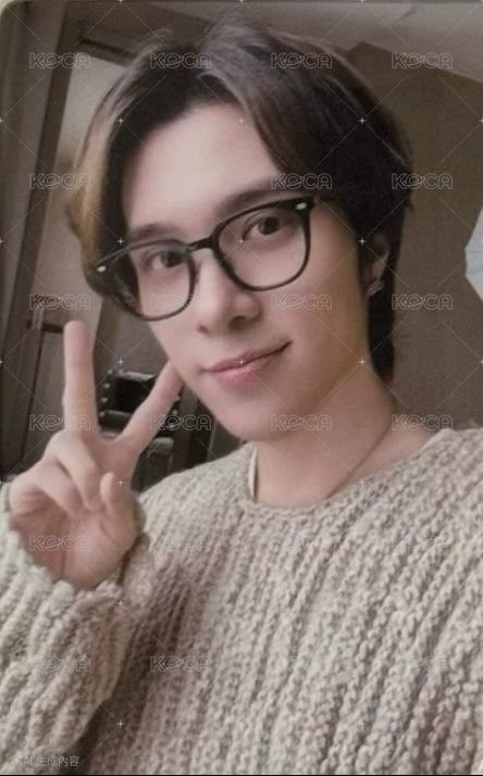 FREQUENCY kms 上海線下 簽售卡  正面