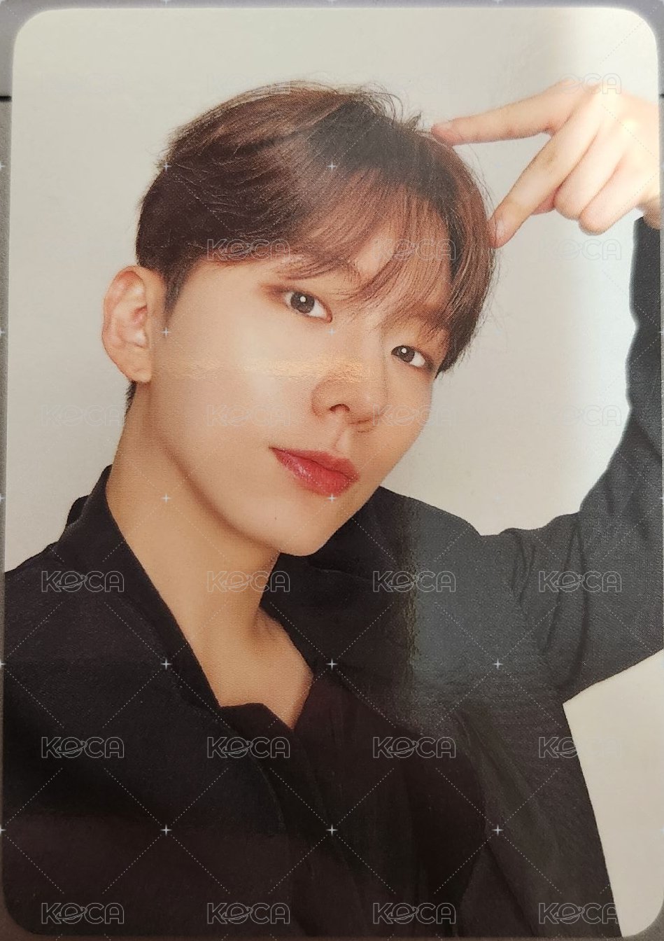 Moments of November PHOTO BOOK 專輯卡  正面