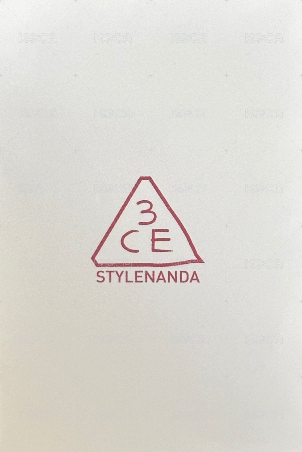 代言卡 3CE 背面