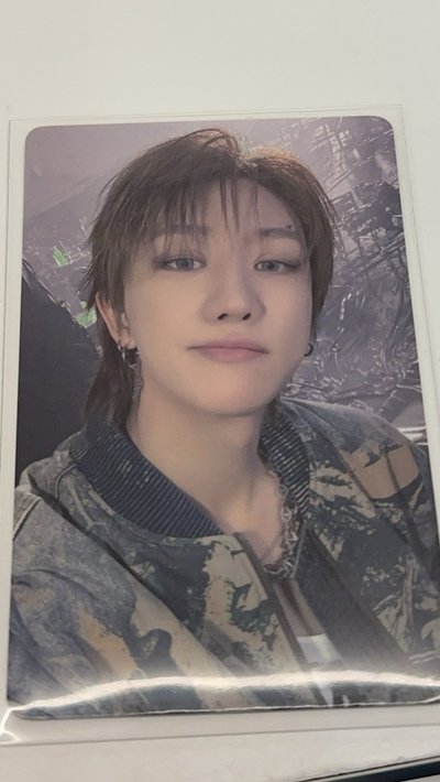 yzy10週年中文卡背