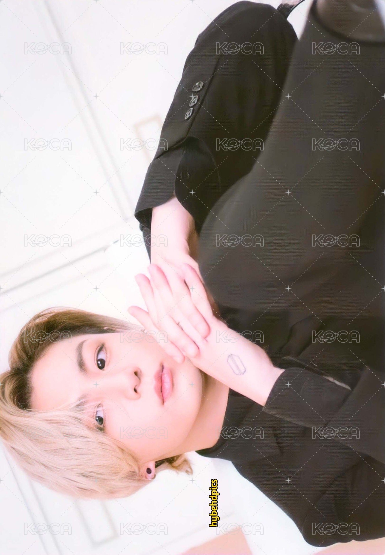 ARMY 會員禮卡 Merch Box #5 正面