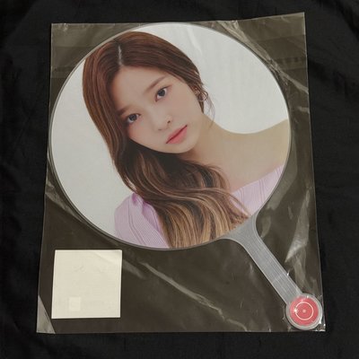 IZ*ONE 金珉周 ONEIRIC THEATER 扇子