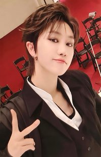 精選專 yzy 1.0 特典卡 