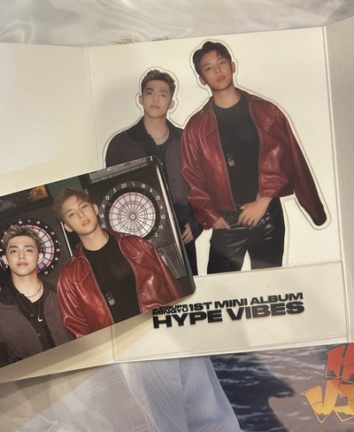 CxM Hype Vibes周邊