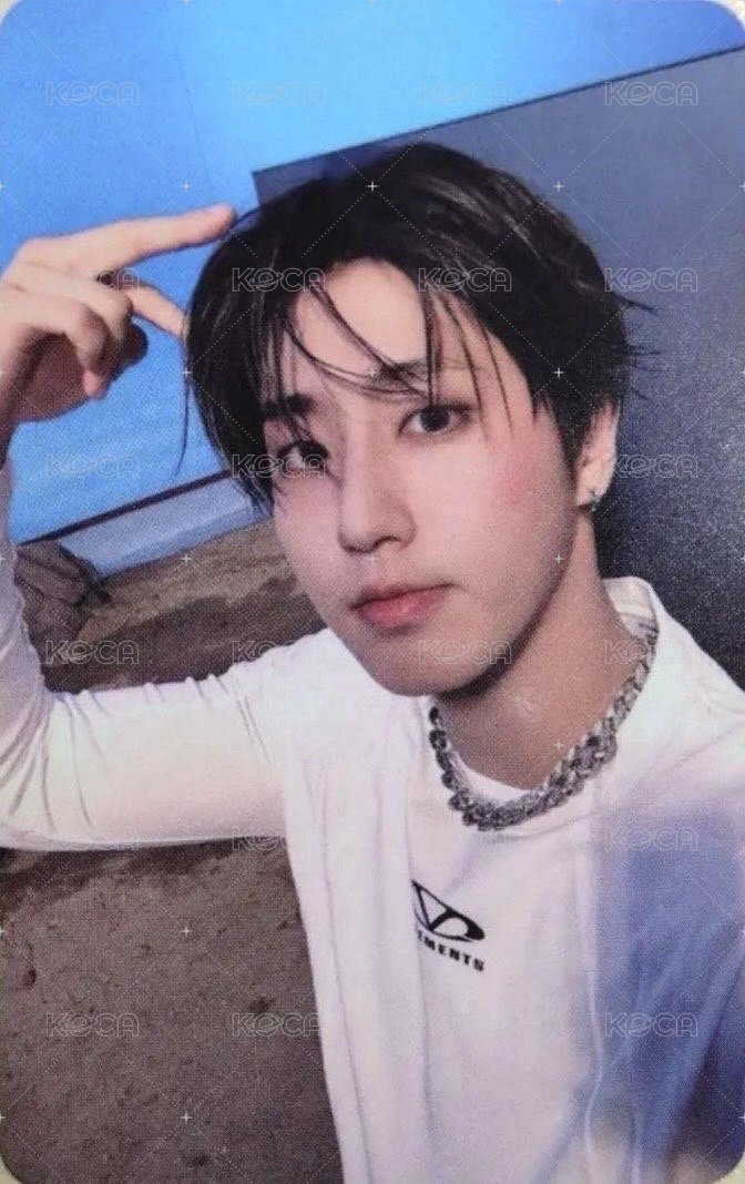 KARMA 專輯卡 Hooray ver. 正面