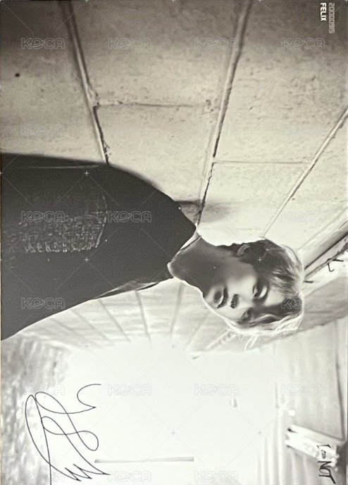 I am NOT 明信片 預購禮 正面