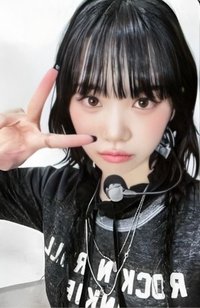 UNFORGIVEN yzy 幸運卡 4.0