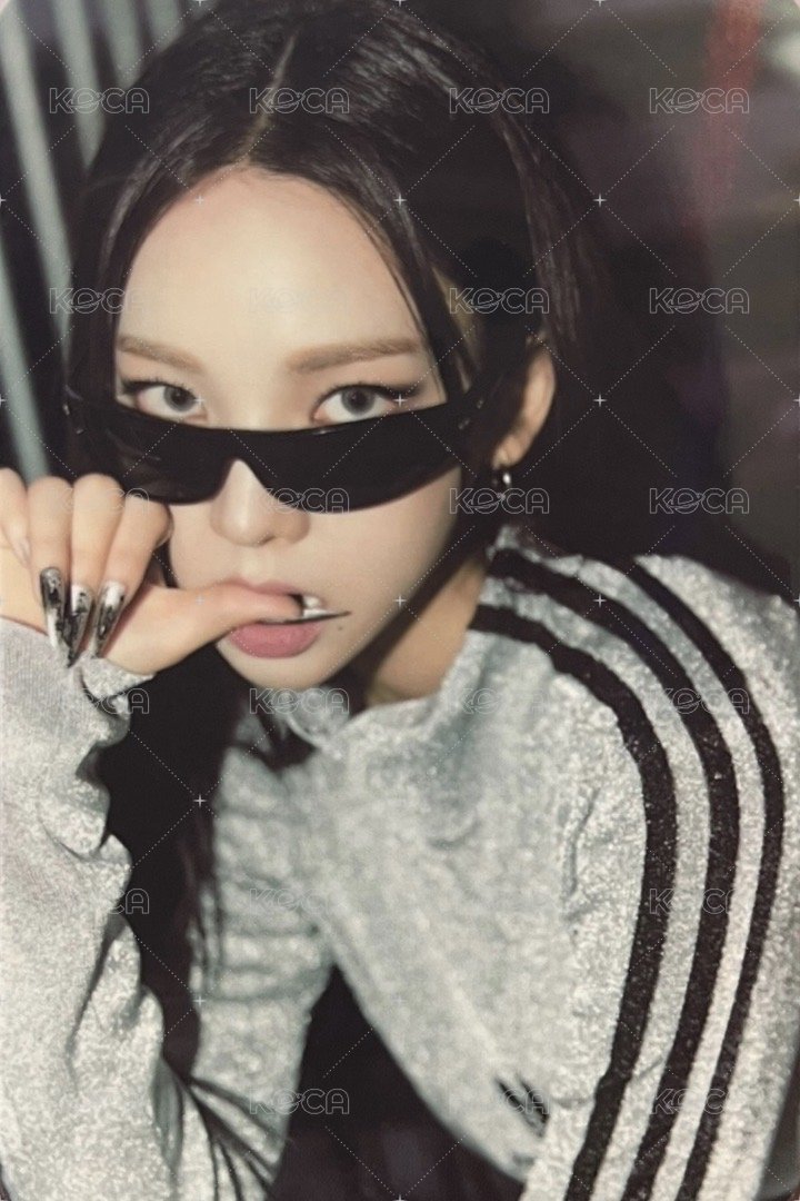 MY WORLD hottracks 特典卡 教保特典柚 正面