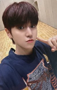 WHY.. yzy 青島 簽售 抽選卡 