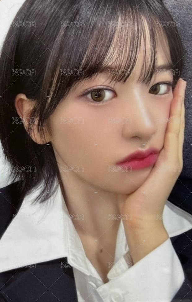 SHOW WHAT I HAVE 隨機卡  正面