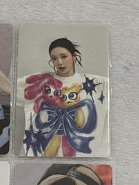 官拍寧（上右）