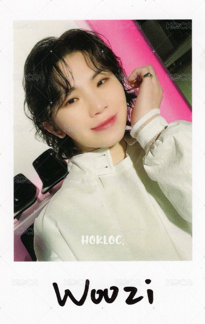 FOLLOW AGAIN 周邊卡 日巡拍立得 正面