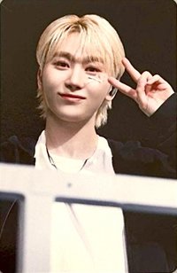 RIGHT HERE 演唱會 DVD / CD 卡 日巡