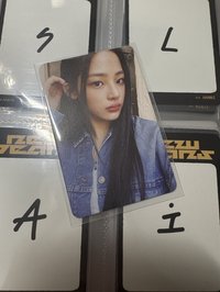 Minji 出道電子專卡 VER.C