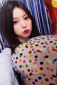 Glow Up wm 8.0 簽售卡 