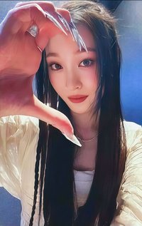 FAMOUS yeti 2.0 簽售卡 