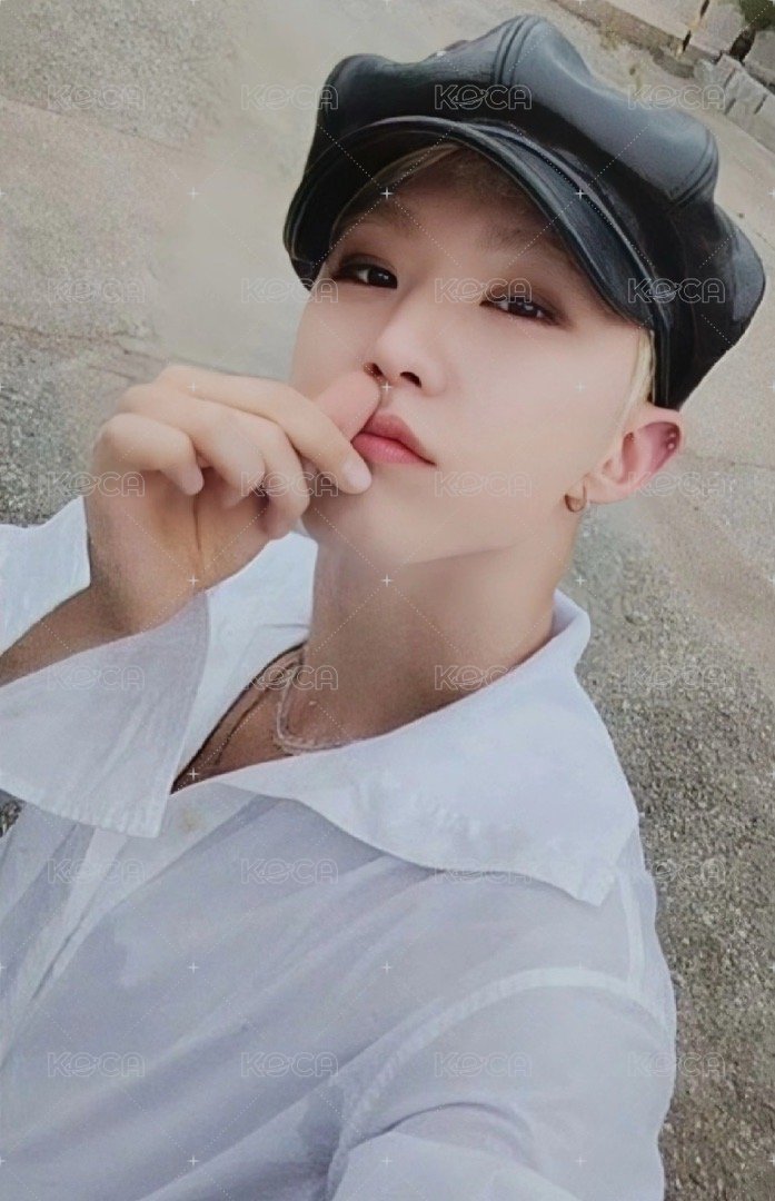 正四後續 yzy A 簽售卡  正面