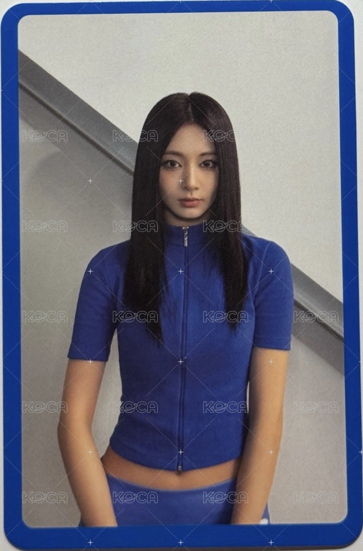 正規四 專輯卡 周子瑜 THIS ver. 預購禮 正面