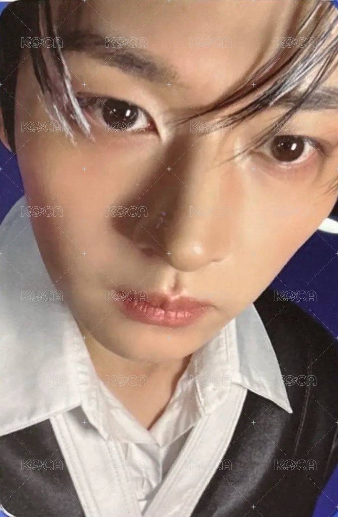 KARMA 專輯卡 Ceremony ver. 正面