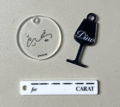 seventeen artist-made 快閃店壓克力吊飾