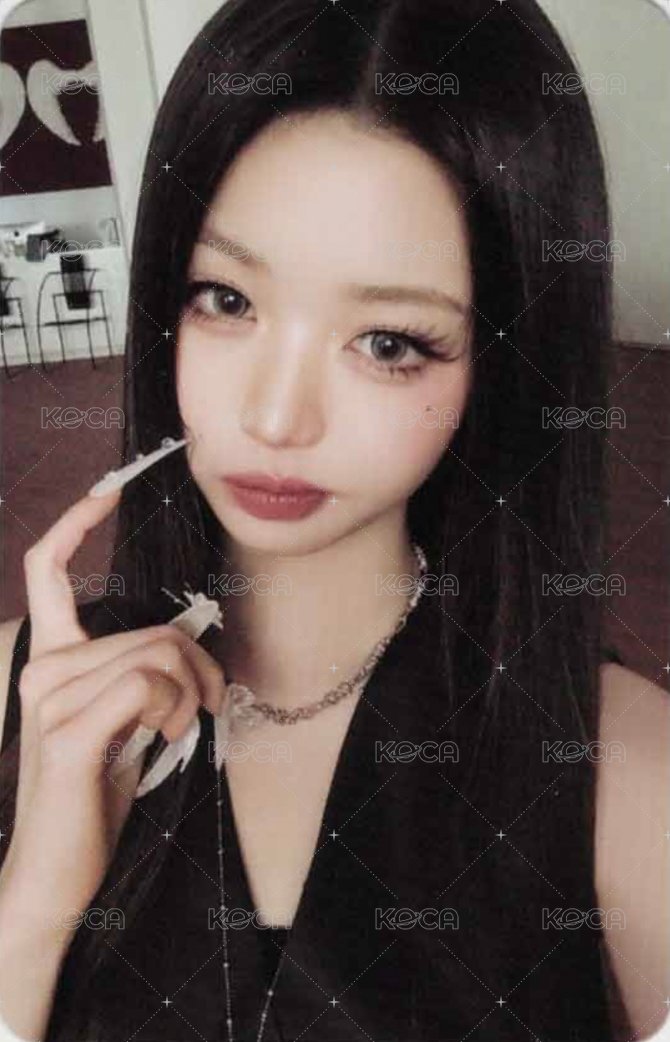 IVE SECRET 船特 6+3 A ver. 特典卡  正面