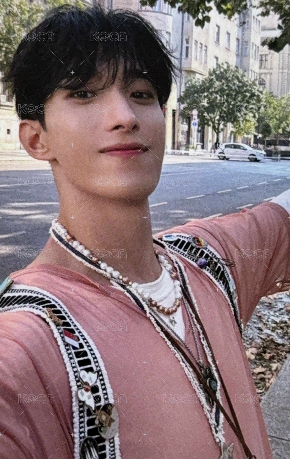 MINI11 yzy 線上D 簽售卡 粉衣碩 正面